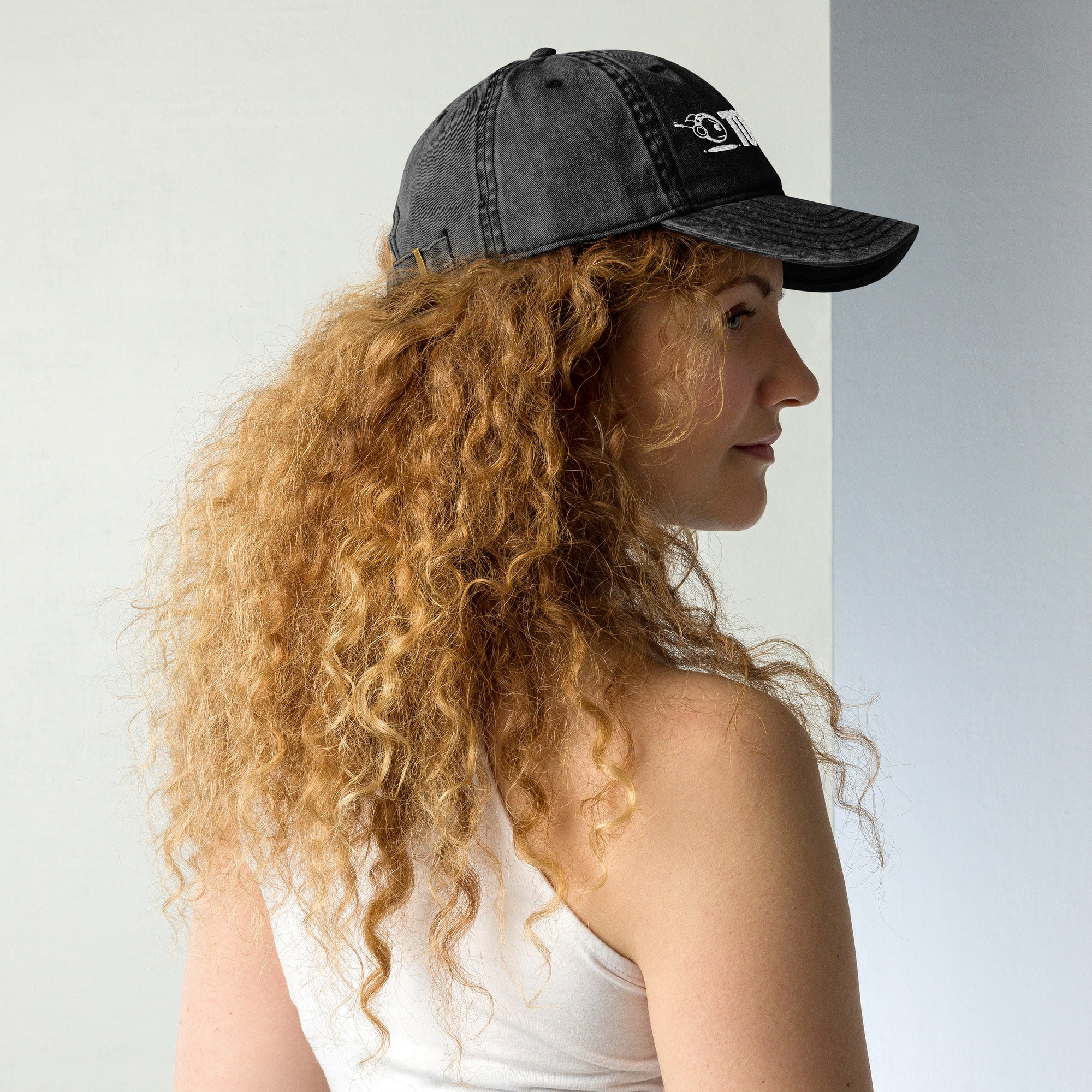 TOKYOPOP Embroidered Vintage Cotton Twill Cap (White) - Image 3
